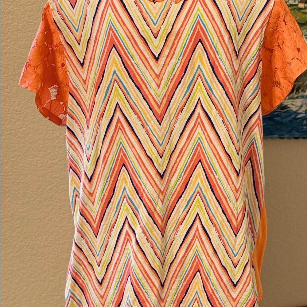 Colorful Chevron Patterned Blouse - Picture 6 of 8